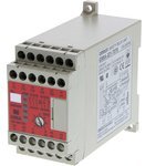 Omron G9SA-321-T30 AC/DC24 — G9SA-321-T30 AC/DC24, Модуль реле безопасности, Серия G9SA, 24ВDC, Входы 2